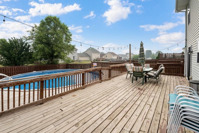3833 DUNBURY, ROCKFORD, Illinois 61101, 4 Bedrooms Bedrooms, ,2 BathroomsBathrooms,House,For Sale,DUNBURY,202604431