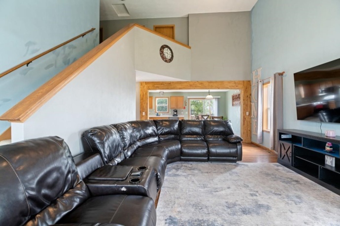 3833 DUNBURY, ROCKFORD, Illinois 61101, 4 Bedrooms Bedrooms, ,2 BathroomsBathrooms,House,For Sale,DUNBURY,202604431
