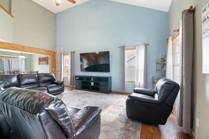 3833 DUNBURY, ROCKFORD, Illinois 61101, 4 Bedrooms Bedrooms, ,2 BathroomsBathrooms,House,For Sale,DUNBURY,202604431
