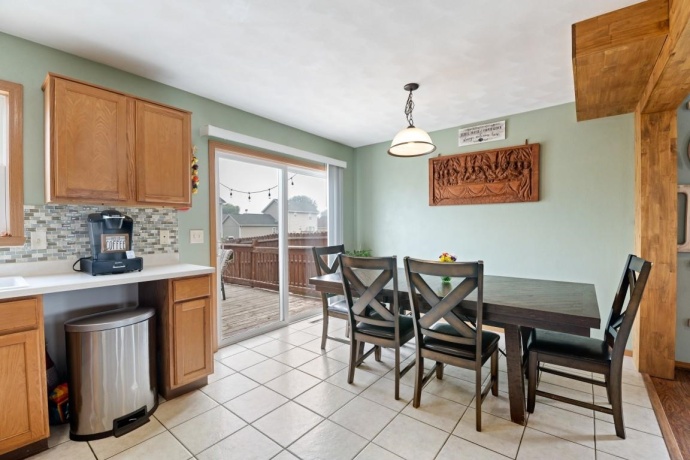 3833 DUNBURY, ROCKFORD, Illinois 61101, 4 Bedrooms Bedrooms, ,2 BathroomsBathrooms,House,For Sale,DUNBURY,202604431