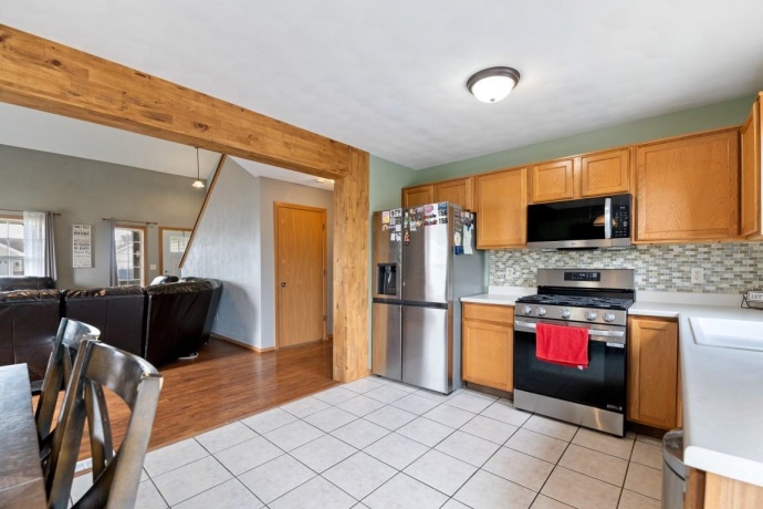 3833 DUNBURY, ROCKFORD, Illinois 61101, 4 Bedrooms Bedrooms, ,2 BathroomsBathrooms,House,For Sale,DUNBURY,202604431