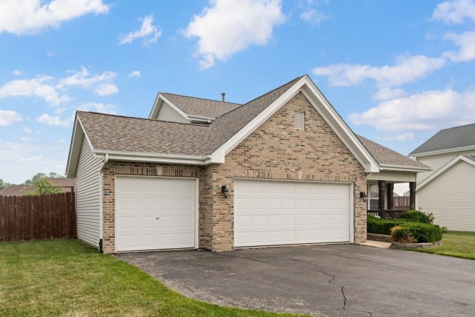 3833 DUNBURY, ROCKFORD, Illinois 61101, 4 Bedrooms Bedrooms, ,2 BathroomsBathrooms,House,For Sale,DUNBURY,202604431