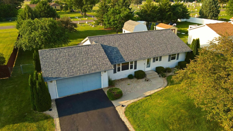 211 FOREST, KIRKLAND, Illinois 60146, 3 Bedrooms Bedrooms, ,1 BathroomBathrooms,House,For Sale,FOREST,202604434