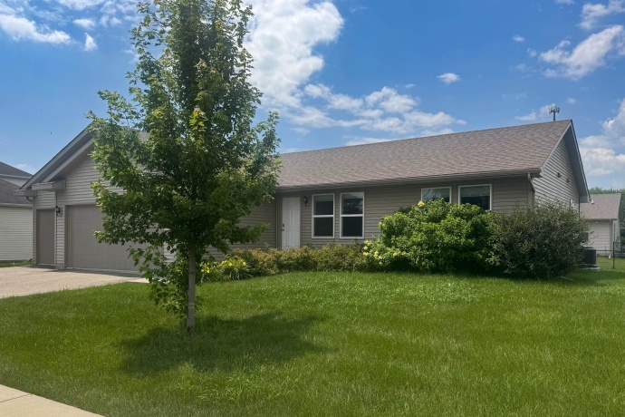 902 Foley, BELVIDERE, Illinois 61008, 3 Bedrooms Bedrooms, ,2 BathroomsBathrooms,House,For Sale,Foley,202604436