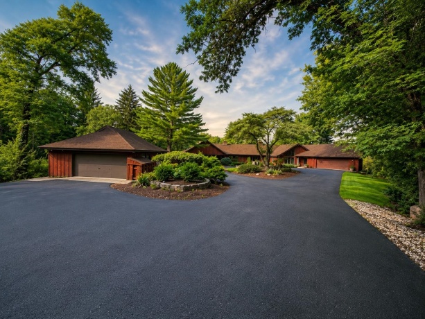 7328 Kinnikinnick, ROSCOE, Illinois 61073, 4 Bedrooms Bedrooms, ,3 BathroomsBathrooms,House,For Sale,Kinnikinnick,202604437