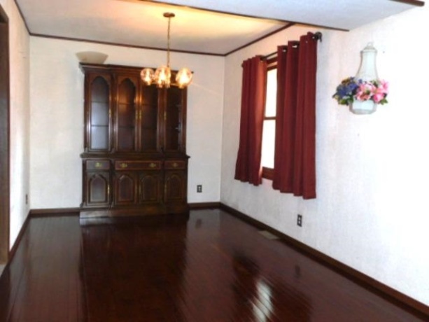113 Queensbury Place NE, POPLAR GROVE, Illinois 60165, 3 Bedrooms Bedrooms, ,2 BathroomsBathrooms,House,For Sale,Queensbury Place NE,202604438