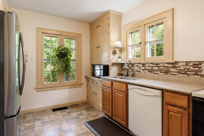 1612 Westchester, ROCKFORD, Illinois 61107, 3 Bedrooms Bedrooms, ,1 BathroomBathrooms,House,For Sale,Westchester,202604440