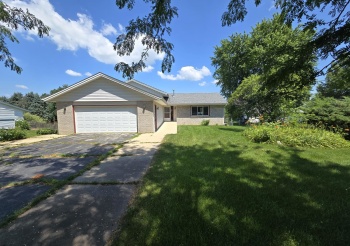 6984 Squaw Prairie, BELVIDERE, Illinois 61008, 3 Bedrooms Bedrooms, ,3 BathroomsBathrooms,House,For Sale,Squaw Prairie,202604445