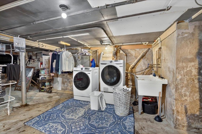 516 River, BELVIDERE, Illinois 61008, 3 Bedrooms Bedrooms, ,1 BathroomBathrooms,House,For Sale,River,202604450