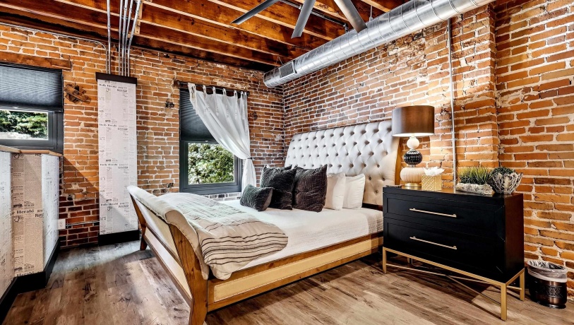 This bedroom 4