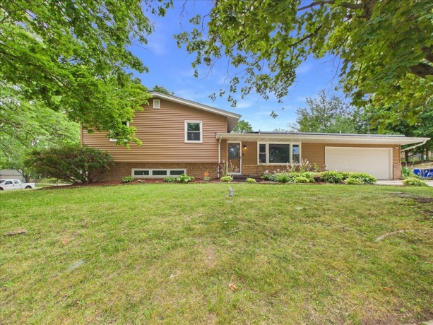 4315 Dempster, ROCKFORD, Illinois 61108, 3 Bedrooms Bedrooms, ,2 BathroomsBathrooms,House,For Sale,Dempster,202604451