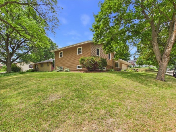 4315 Dempster, ROCKFORD, Illinois 61108, 3 Bedrooms Bedrooms, ,2 BathroomsBathrooms,House,For Sale,Dempster,202604451