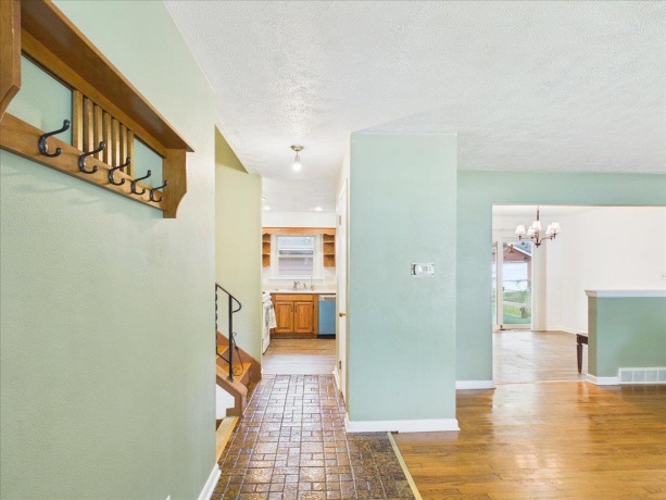 4315 Dempster, ROCKFORD, Illinois 61108, 3 Bedrooms Bedrooms, ,2 BathroomsBathrooms,House,For Sale,Dempster,202604451