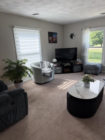 615 Woodbridge, FREEPORT, Illinois 61032, 2 Bedrooms Bedrooms, ,1 BathroomBathrooms,Condominium,For Sale,Woodbridge,202604455