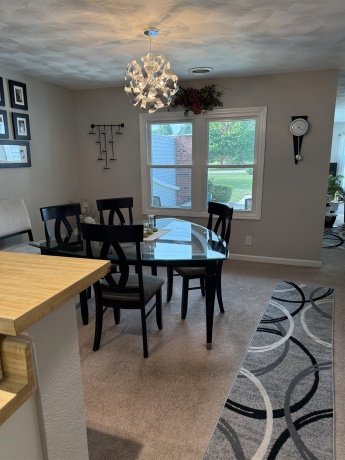 615 Woodbridge, FREEPORT, Illinois 61032, 2 Bedrooms Bedrooms, ,1 BathroomBathrooms,Condominium,For Sale,Woodbridge,202604455