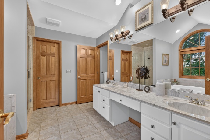 2841 Emerald, OTTAWA, Illinois 61350, 4 Bedrooms Bedrooms, ,2 BathroomsBathrooms,House,For Sale,Emerald,202604458