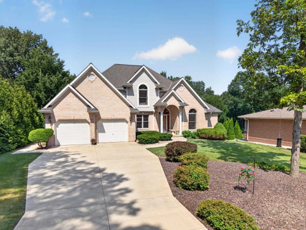 2841 Emerald, OTTAWA, Illinois 61350, 4 Bedrooms Bedrooms, ,2 BathroomsBathrooms,House,For Sale,Emerald,202604458