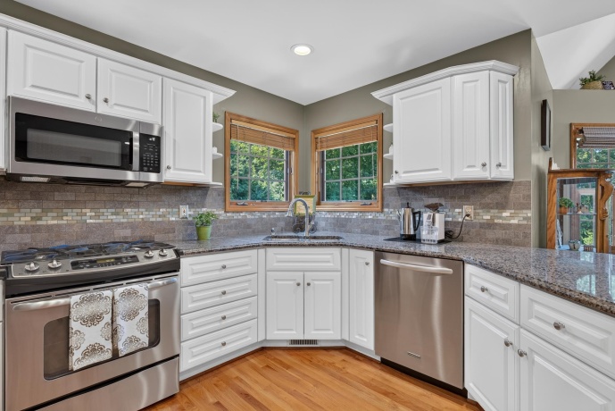 2841 Emerald, OTTAWA, Illinois 61350, 4 Bedrooms Bedrooms, ,2 BathroomsBathrooms,House,For Sale,Emerald,202604458