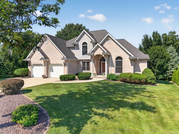 2841 Emerald, OTTAWA, Illinois 61350, 4 Bedrooms Bedrooms, ,2 BathroomsBathrooms,House,For Sale,Emerald,202604458