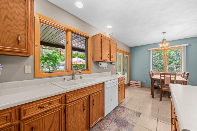 14624 Joseph, SOUTH BELOIT, Illinois 61080, 3 Bedrooms Bedrooms, ,2 BathroomsBathrooms,House,For Sale,Joseph,202604459