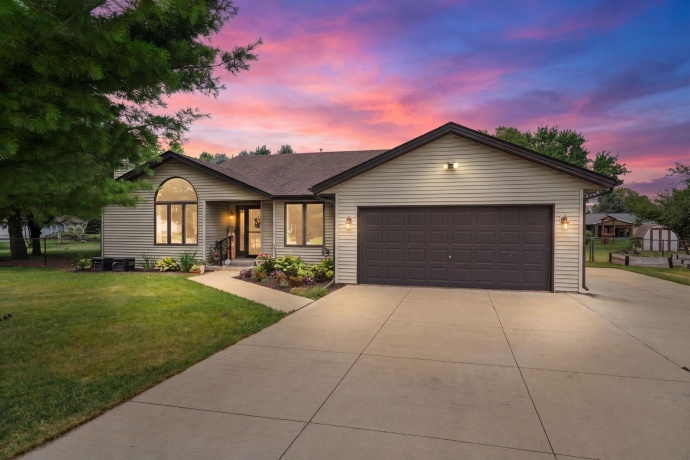 14624 Joseph, SOUTH BELOIT, Illinois 61080, 3 Bedrooms Bedrooms, ,2 BathroomsBathrooms,House,For Sale,Joseph,202604459