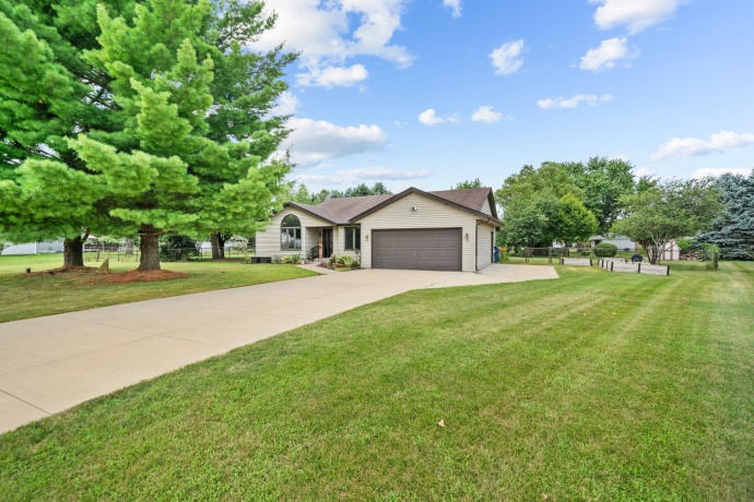14624 Joseph, SOUTH BELOIT, Illinois 61080, 3 Bedrooms Bedrooms, ,2 BathroomsBathrooms,House,For Sale,Joseph,202604459