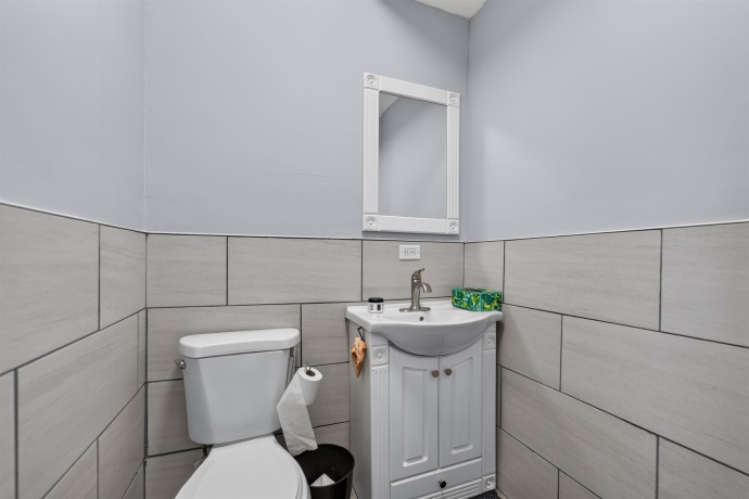 615 15th, ROCKFORD, Illinois 61104, 2 Bedrooms Bedrooms, ,1 BathroomBathrooms,House,For Sale,15th,202604468