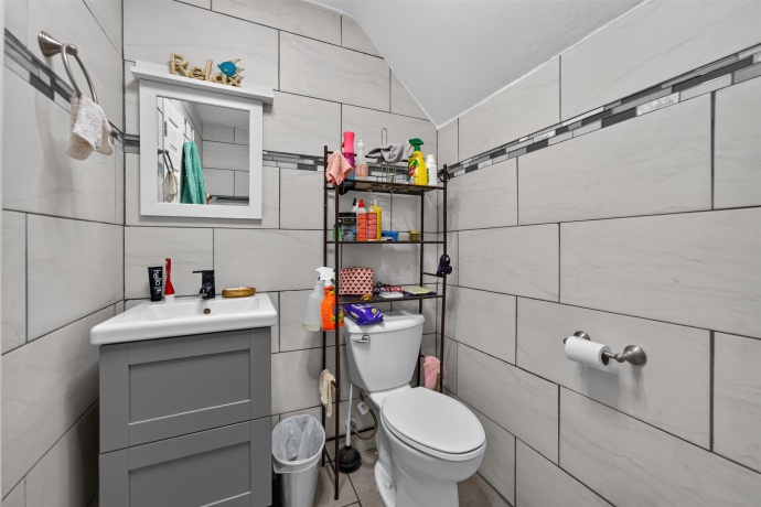 615 15th, ROCKFORD, Illinois 61104, 2 Bedrooms Bedrooms, ,1 BathroomBathrooms,House,For Sale,15th,202604468