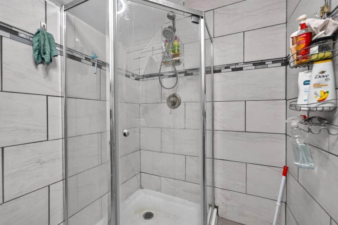 615 15th, ROCKFORD, Illinois 61104, 2 Bedrooms Bedrooms, ,1 BathroomBathrooms,House,For Sale,15th,202604468
