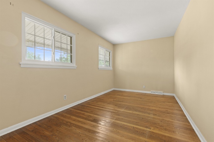 1403 COMANCHE, ROCKFORD, Illinois 61107, 3 Bedrooms Bedrooms, ,2 BathroomsBathrooms,House,For Sale,COMANCHE,202604469