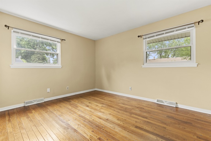 1403 COMANCHE, ROCKFORD, Illinois 61107, 3 Bedrooms Bedrooms, ,2 BathroomsBathrooms,House,For Sale,COMANCHE,202604469