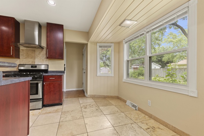 1403 COMANCHE, ROCKFORD, Illinois 61107, 3 Bedrooms Bedrooms, ,2 BathroomsBathrooms,House,For Sale,COMANCHE,202604469