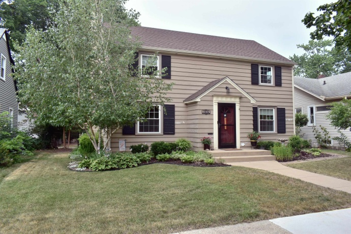 1916 Melrose, ROCKFORD, Illinois 61103, 3 Bedrooms Bedrooms, ,1 BathroomBathrooms,House,For Sale,Melrose,202604472