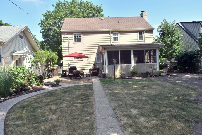1916 Melrose, ROCKFORD, Illinois 61103, 3 Bedrooms Bedrooms, ,1 BathroomBathrooms,House,For Sale,Melrose,202604472