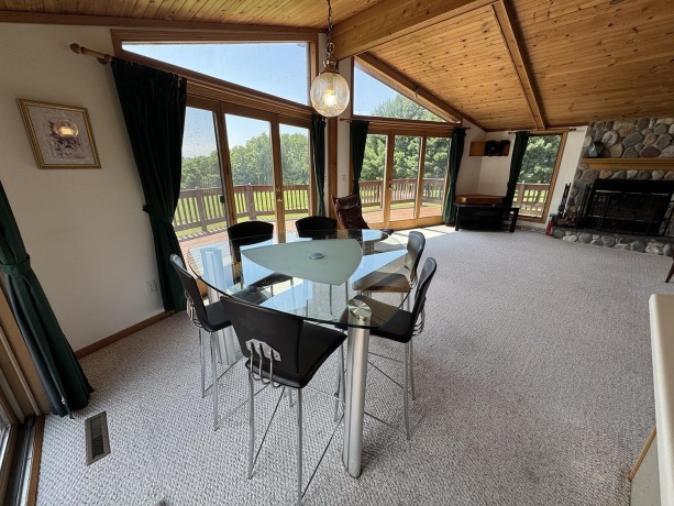 19-28 Hidden Valley, LAKE CARROLL, Illinois 61046, 3 Bedrooms Bedrooms, ,2 BathroomsBathrooms,House,For Sale,Hidden Valley,202604475