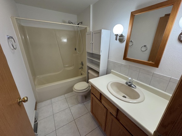 19-28 Hidden Valley, LAKE CARROLL, Illinois 61046, 3 Bedrooms Bedrooms, ,2 BathroomsBathrooms,House,For Sale,Hidden Valley,202604475