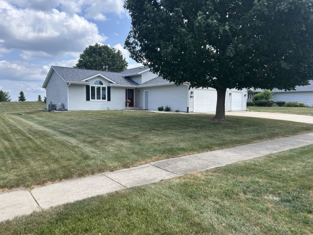 2920 Kregel, ROCKFORD, Illinois 61109, 3 Bedrooms Bedrooms, ,3 BathroomsBathrooms,House,For Sale,Kregel,202604477