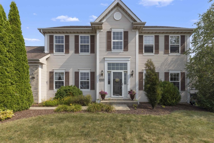 706 Hampton, LOVES PARK, Illinois 61111, 4 Bedrooms Bedrooms, ,2 BathroomsBathrooms,House,For Sale,Hampton,202604479