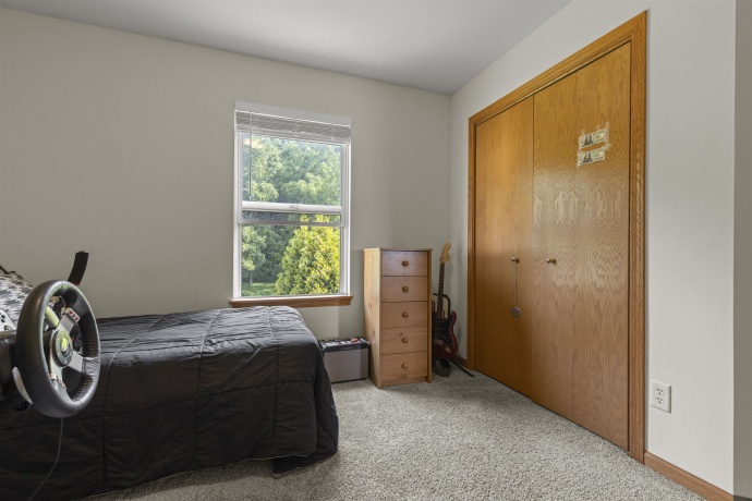 706 Hampton, LOVES PARK, Illinois 61111, 4 Bedrooms Bedrooms, ,2 BathroomsBathrooms,House,For Sale,Hampton,202604479
