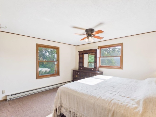 1114 Lynwood, FREEPORT, Illinois 61032, 3 Bedrooms Bedrooms, ,2 BathroomsBathrooms,House,For Sale,Lynwood,202604480