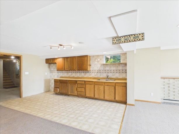 1114 Lynwood, FREEPORT, Illinois 61032, 3 Bedrooms Bedrooms, ,2 BathroomsBathrooms,House,For Sale,Lynwood,202604480