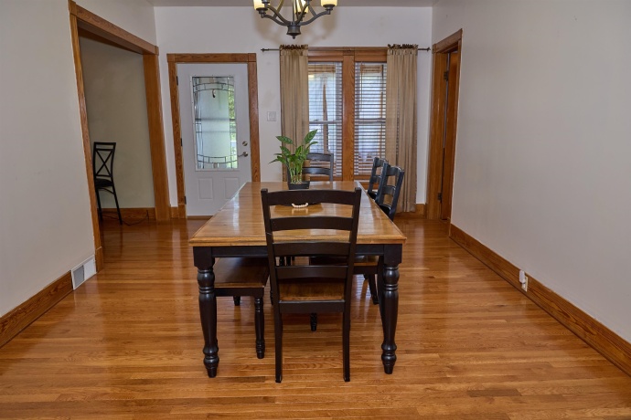 602 2nd North, Wenona, Illinois 61377, 3 Bedrooms Bedrooms, ,2 BathroomsBathrooms,House,For Sale,2nd North,202604484