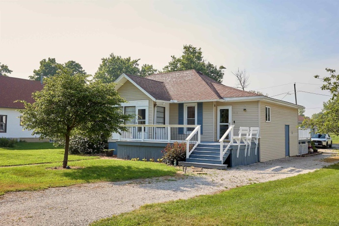 602 2nd North, Wenona, Illinois 61377, 3 Bedrooms Bedrooms, ,2 BathroomsBathrooms,House,For Sale,2nd North,202604484