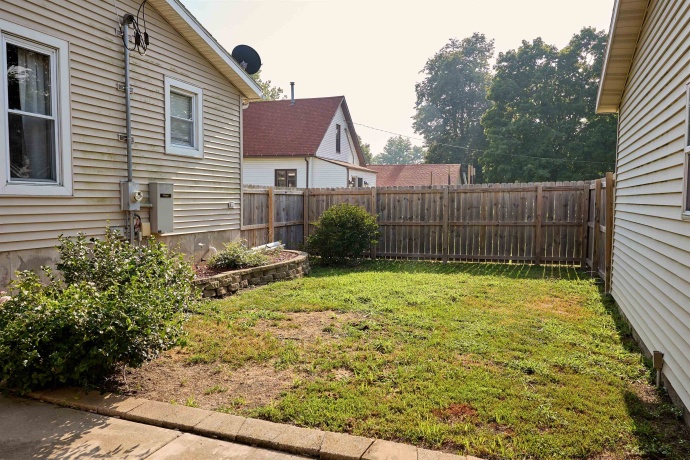 602 2nd North, Wenona, Illinois 61377, 3 Bedrooms Bedrooms, ,2 BathroomsBathrooms,House,For Sale,2nd North,202604484