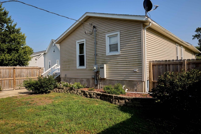 602 2nd North, Wenona, Illinois 61377, 3 Bedrooms Bedrooms, ,2 BathroomsBathrooms,House,For Sale,2nd North,202604484