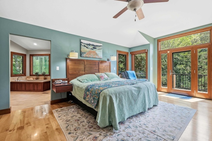8 ARROWWOOD, GALENA, Illinois 61036, 3 Bedrooms Bedrooms, ,3 BathroomsBathrooms,House,For Sale,ARROWWOOD,202604485