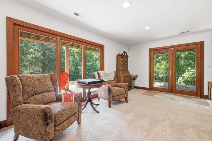8 ARROWWOOD, GALENA, Illinois 61036, 3 Bedrooms Bedrooms, ,3 BathroomsBathrooms,House,For Sale,ARROWWOOD,202604485
