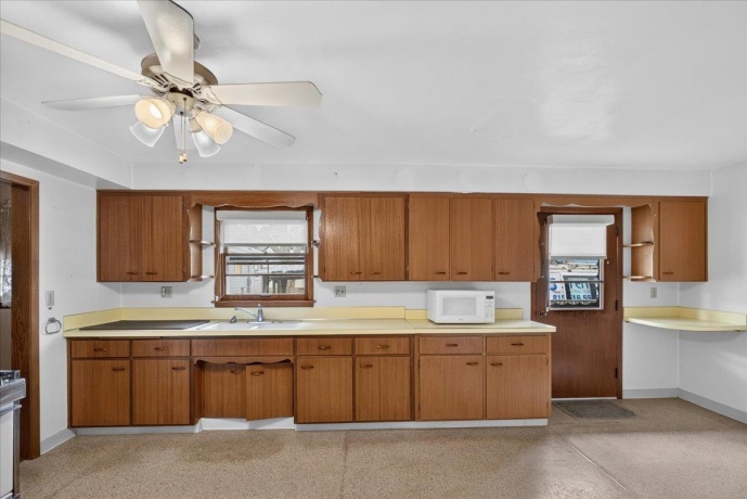 2804 Winnebago, ROCKFORD, Illinois 61103, 3 Bedrooms Bedrooms, ,1 BathroomBathrooms,House,For Sale,Winnebago,202604486