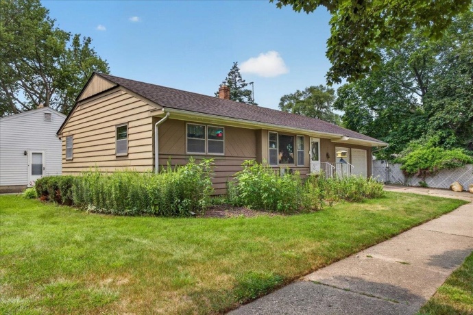 2804 Winnebago, ROCKFORD, Illinois 61103, 3 Bedrooms Bedrooms, ,1 BathroomBathrooms,House,For Sale,Winnebago,202604486