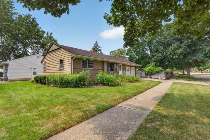 2804 Winnebago, ROCKFORD, Illinois 61103, 3 Bedrooms Bedrooms, ,1 BathroomBathrooms,House,For Sale,Winnebago,202604486